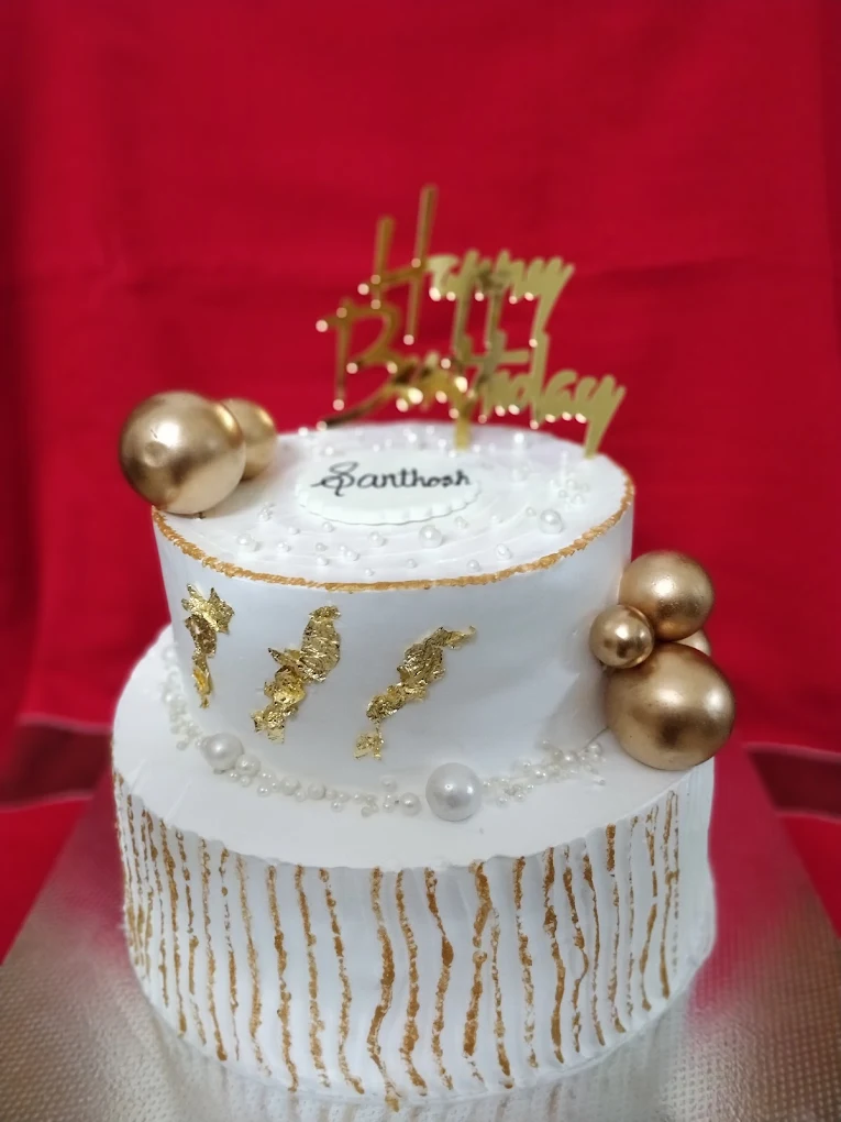 Customized Birthday Cake