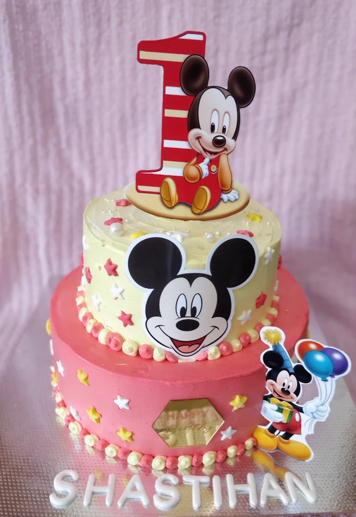 Customized Birthday Cake